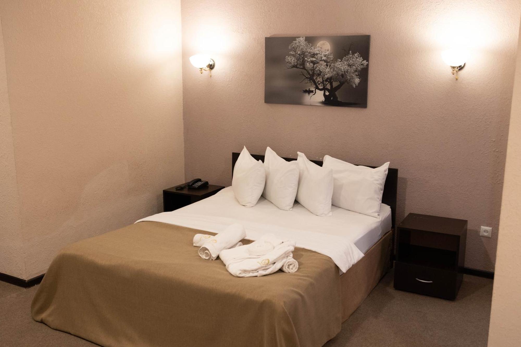 Richmind Hotel Vagharshapat Esterno foto
