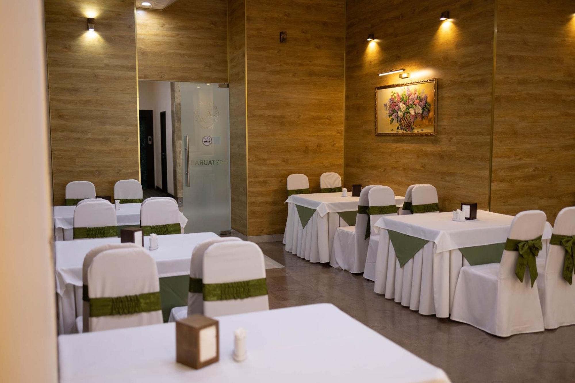 Richmind Hotel Vagharshapat Esterno foto