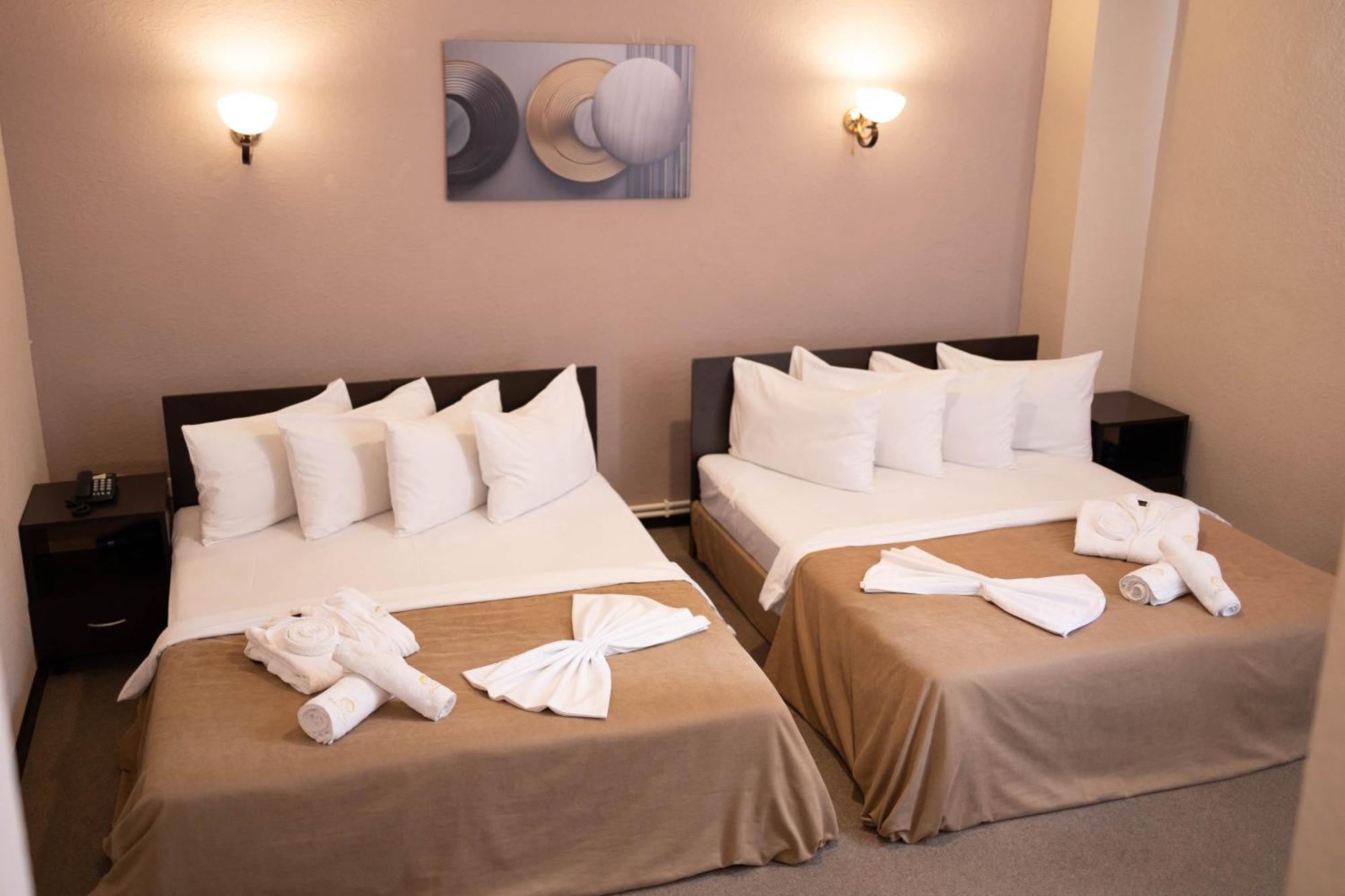 Richmind Hotel Vagharshapat Esterno foto