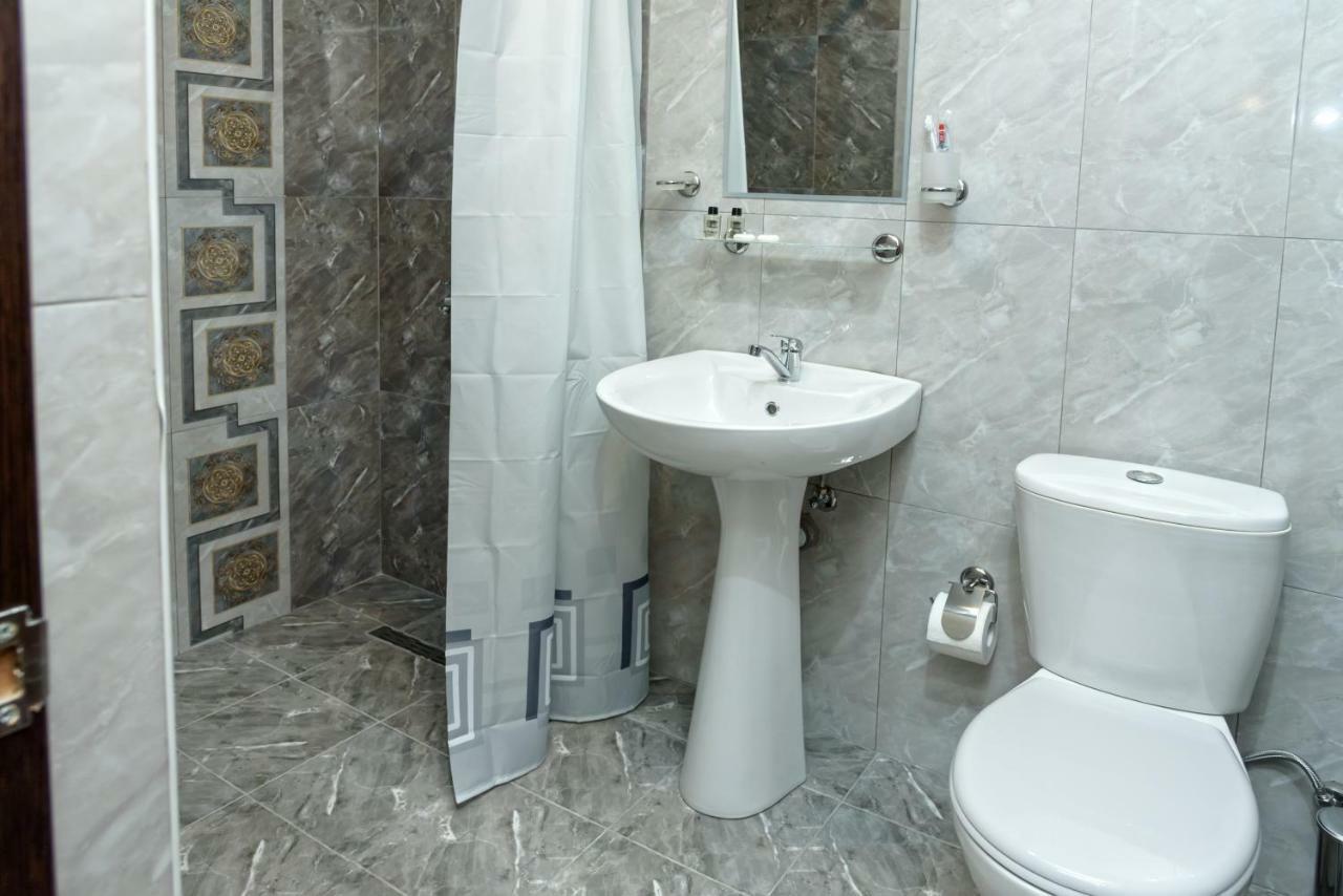 Richmind Hotel Vagharshapat Esterno foto
