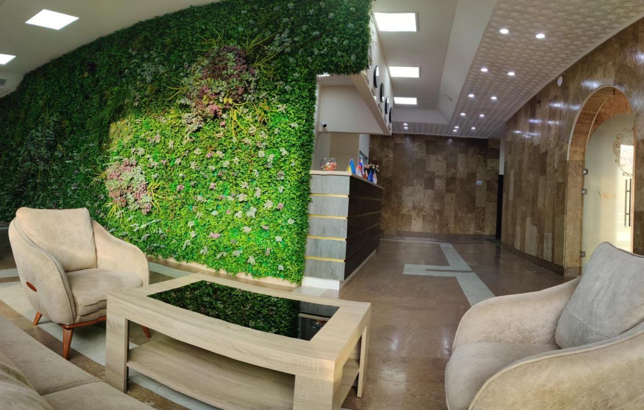 Richmind Hotel Vagharshapat Esterno foto