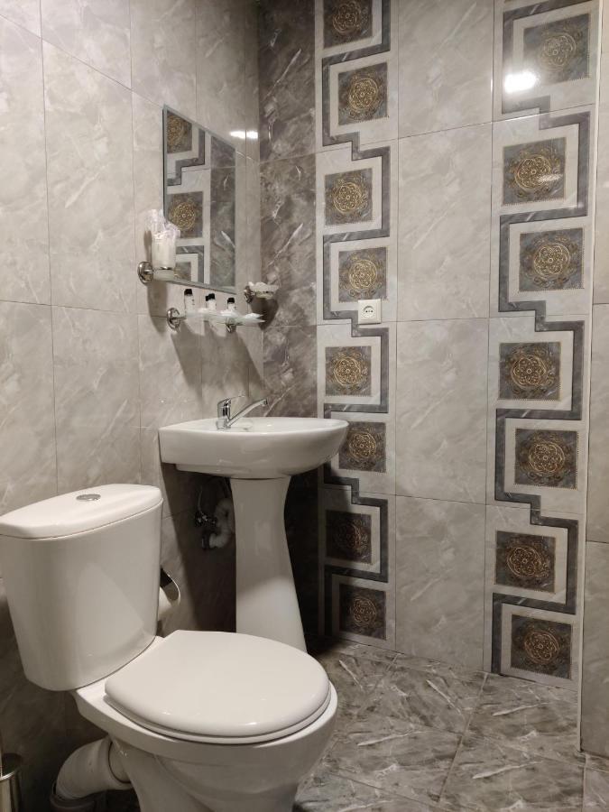 Richmind Hotel Vagharshapat Esterno foto