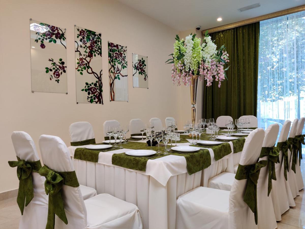 Richmind Hotel Vagharshapat Esterno foto